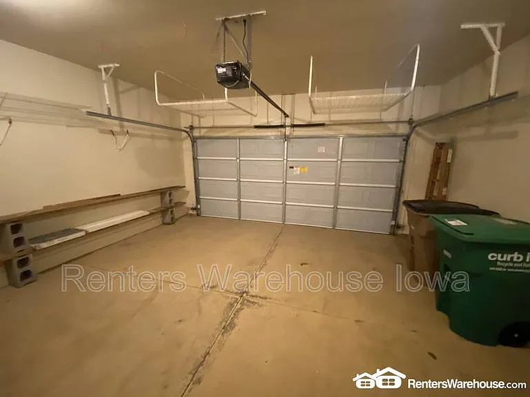 737 Kitterman Cir — Photo 14