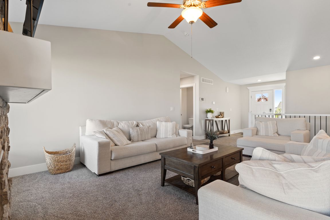 next background image