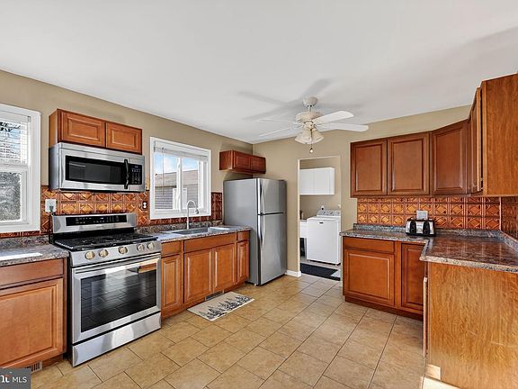 4th image of 15 Winslow Rd