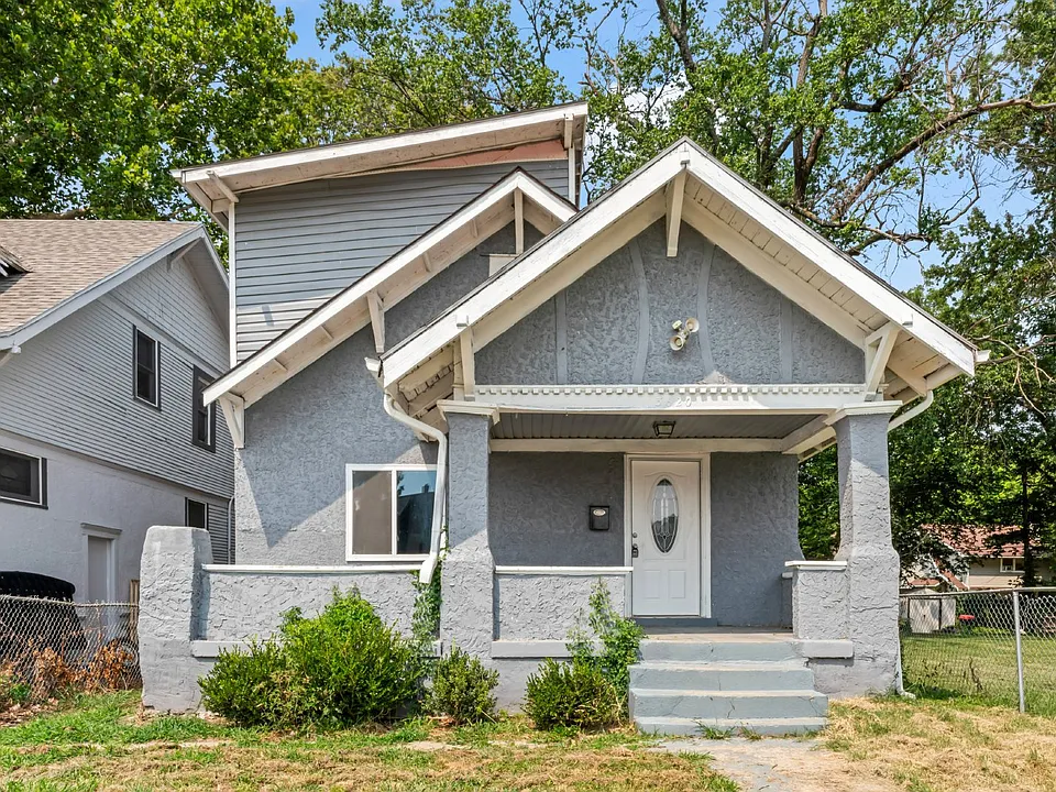 3620 College Ave
