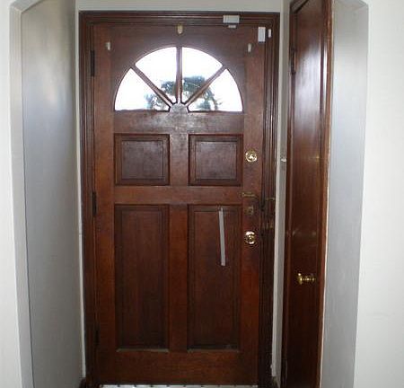2nd image of 2278 Medina Ave