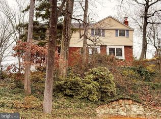 3217 Old Dominion Blvd, Alexandria, VA 22305