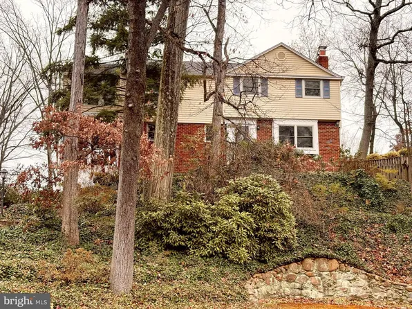 3217 Old Dominion Blvd, Alexandria, VA 22305