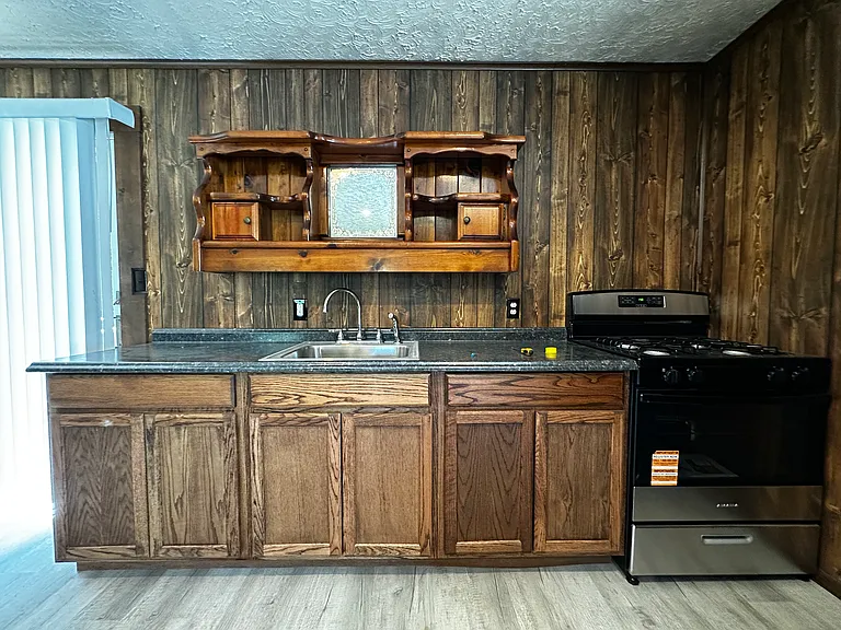 8232 Mercer St #2 — Photo 7