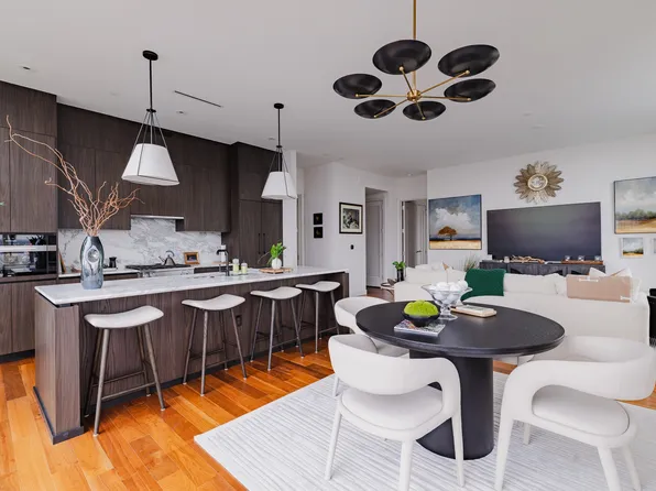 160 2nd Ave S APT 2602, Nashville, TN 37201
