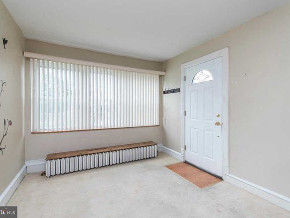 2nd image of 3506 Sheffield Ave