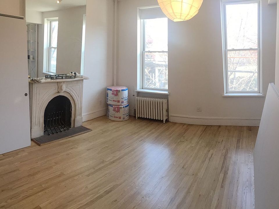 1st image of 402 Van Brunt St Ste A