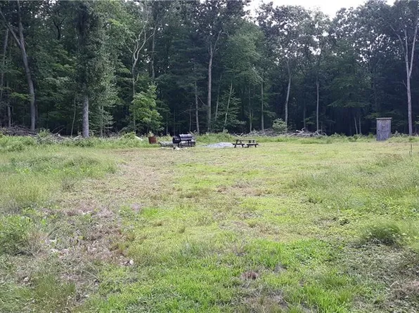 26 Parkwood Road, Sprague, CT 06330