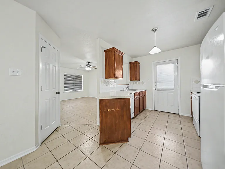2700 Seabiscuit Dr, Killeen — Photo 28