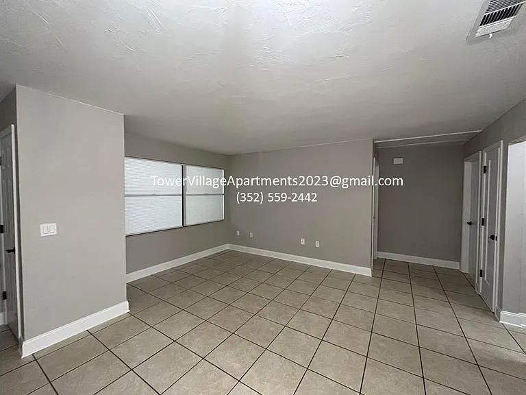7423 SW 42nd Pl #1 — Photo 5