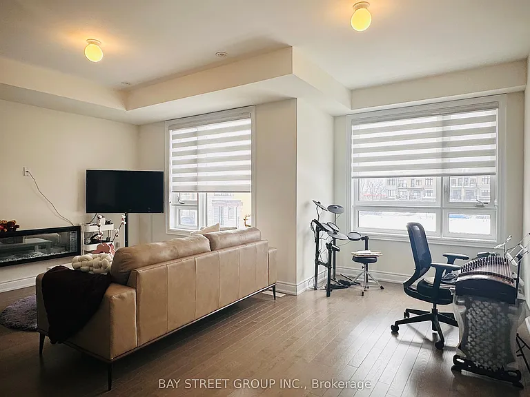 255 Tennant Cir — Photo 9
