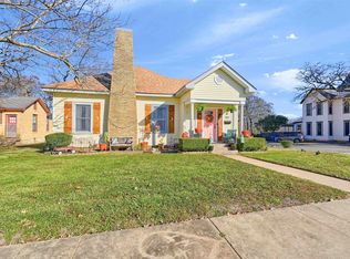 1201 W Walker St, Denison, TX 75020
