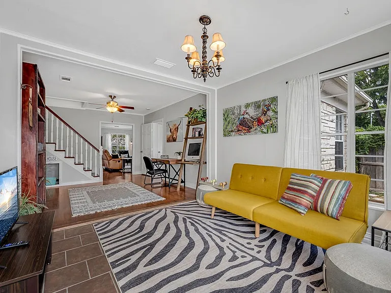 2240 Lawndale Dr — Photo 30