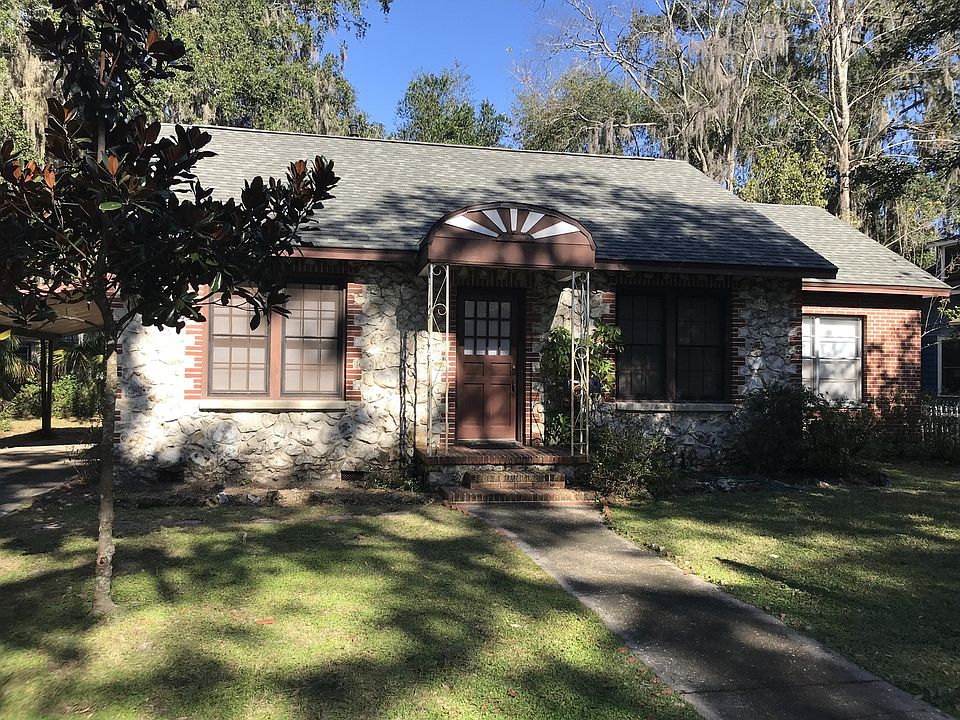 1st image of 1210 NW 3rd Ave