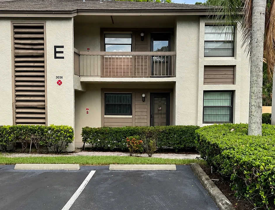3036 Eastland Blvd #E208