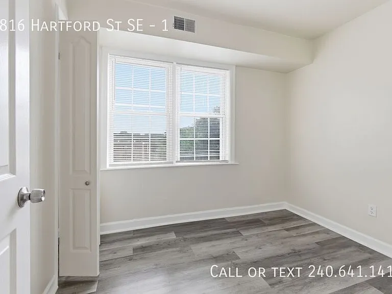 2816 Hartford St SE #1 — Photo 8
