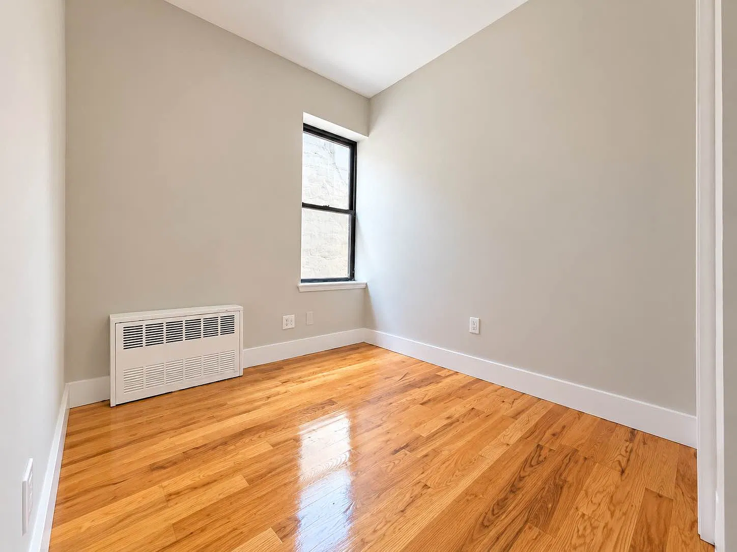 464 Prospect Place — Photo 4