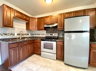 1440 W Nine Mile Rd UNIT 10, Ferndale, MI 48220