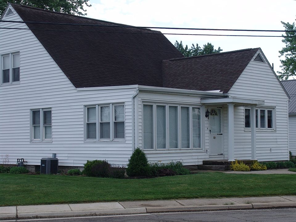 1st image of 126 E Park St