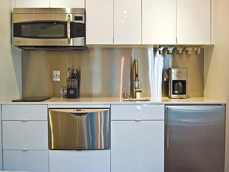 kitchen Newer appliances