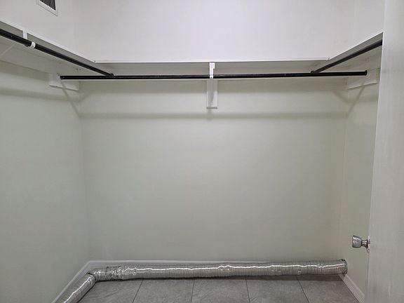 4th image of 1068 4th St #1