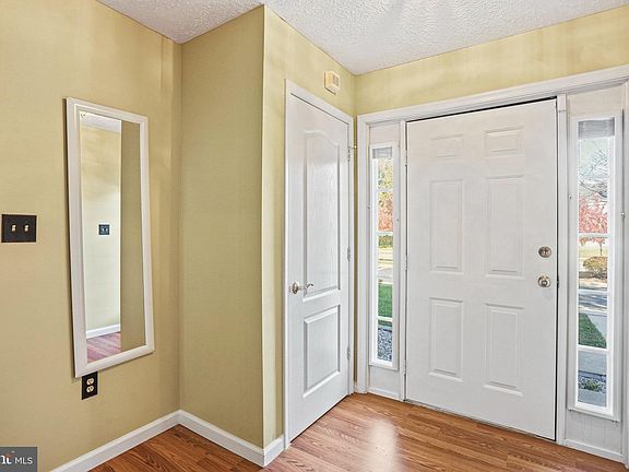4th image of 9625 Reiker Dr