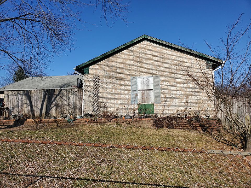 2nd image of 5871 Forest Hills Blvd
