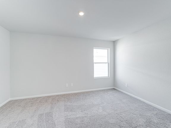 2nd image of 605 Clear Creek Ct