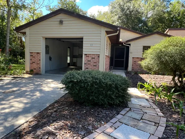 13 Jamaica St, Homosassa, FL 34446