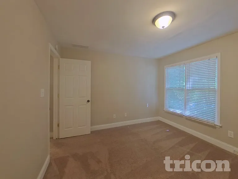 100 Wyngate Dr — Photo 14