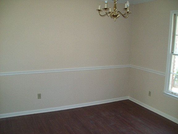 3rd image of 6619 Winding Birch Dr