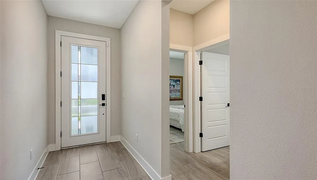 3 bed, 2.0 bath, 1466 sqft, $2,950 — Photo 3