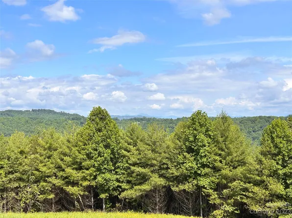 661 Whites Lake Blvd Lot 25R, Saluda, NC 28773