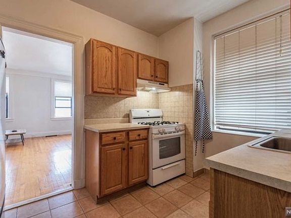 2nd image of 2600 John F Kennedy Blvd APT 9L