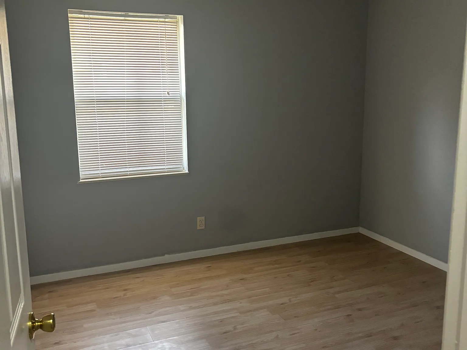 3 bed, 1092 sqft, $2,100 — Photo 4