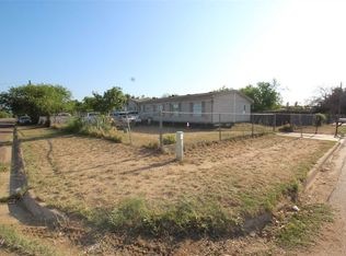 3002 Chestnut St, Laredo, TX 78046