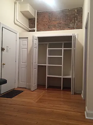 Rented by Waverly Realty Associates | media 16