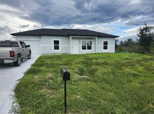 2804 67th St W, Lehigh Acres, FL 33971