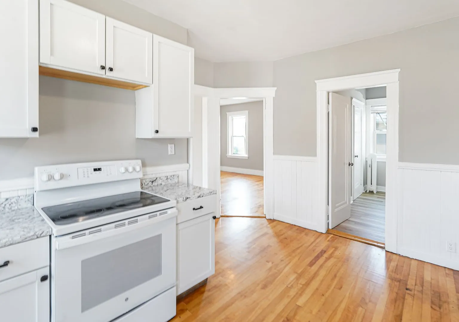 131 Providence St (PMC) — Photo 4