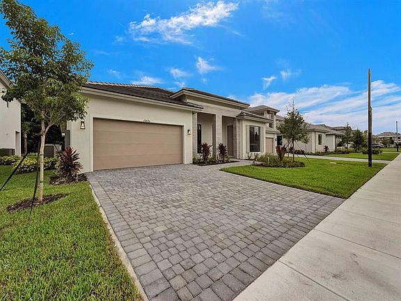3rd image of 10426 SW 57th Ct