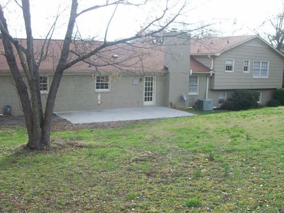 3rd image of 10 Wimborne Dr