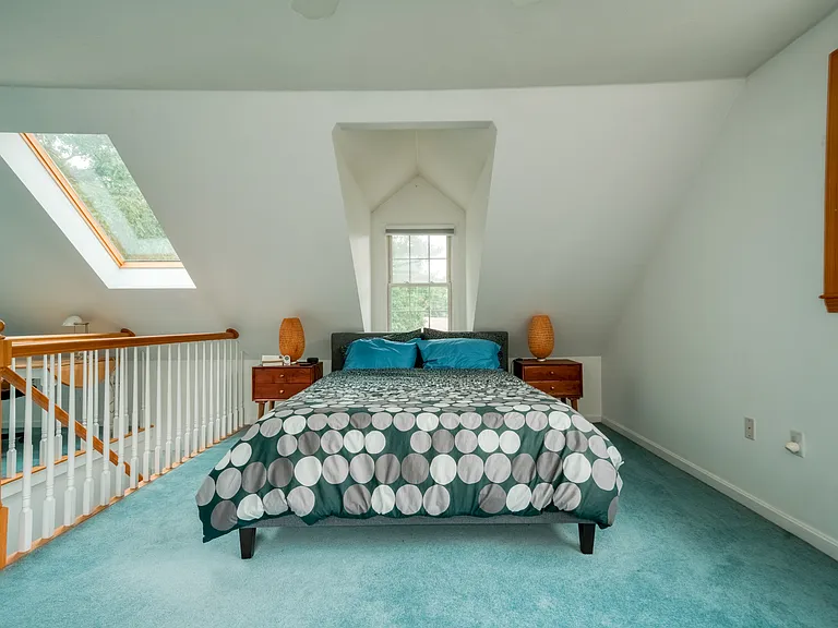 7 Magnolia Dr — Photo 3