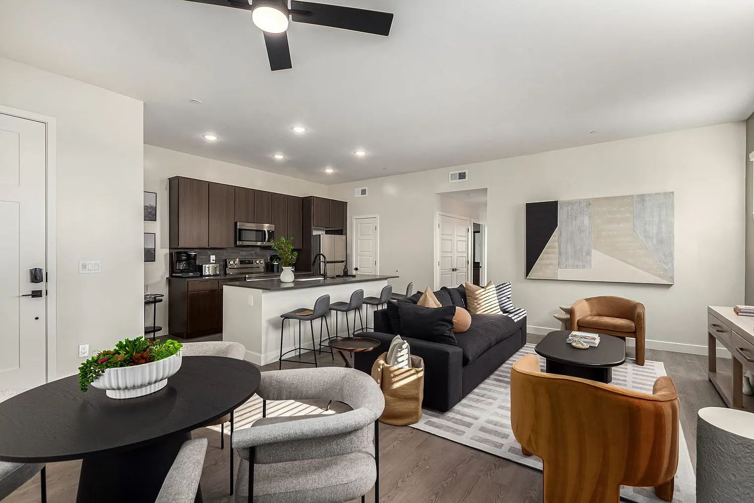 2 bed, 2.0 bath, 1162 sqft, $3,491 — Photo 1