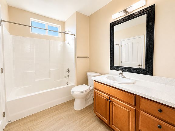 4th image of 260 S Rancho Santa Fe Rd Unit 210