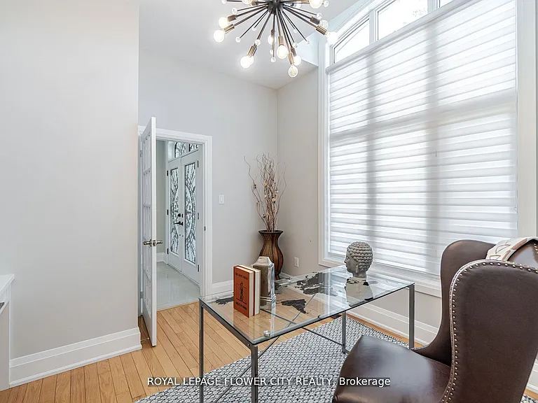 36 Louvain Dr — Photo 13