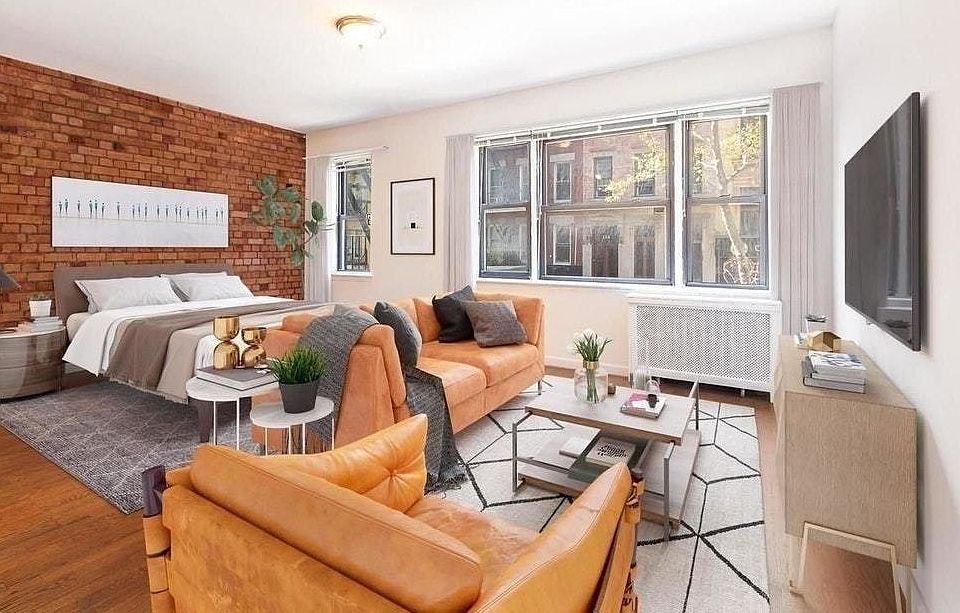 1st image of 107 Saint Marks Pl APT 3D