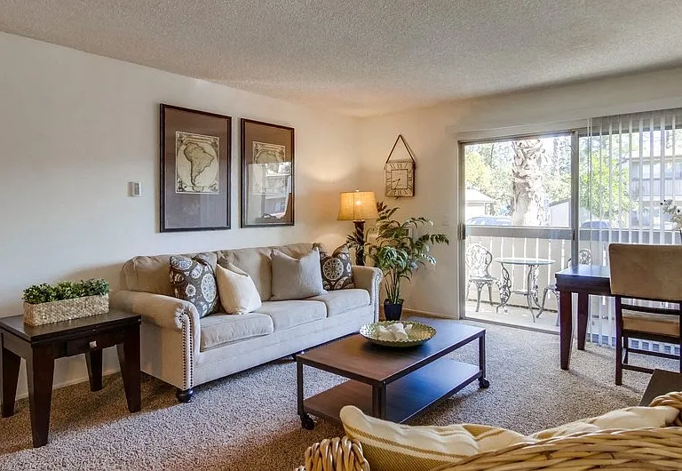 Shasta Lane Apartments — Photo 8