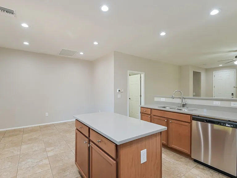 6851 W Leeward Cove Way — Photo 8
