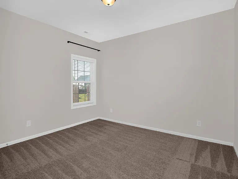 2346 Spinning Wheel Rd — Photo 30