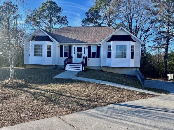155 Twin Oaks Dr, Calhoun, GA 30701